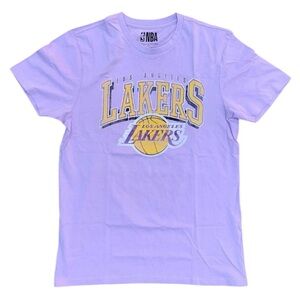 Los Angeles Lakers 2022 NBA Basketball NWOT T-Shirt Men's Size (L)